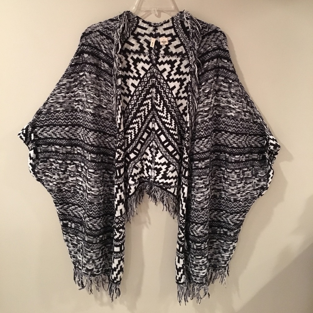 Anthropologie Black & White Patterned Poncho Shrug